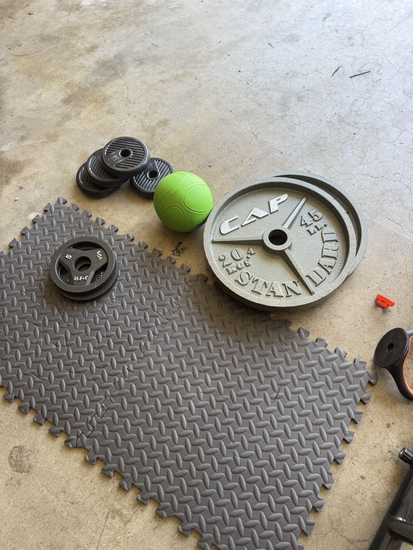 Barbells, Dumbbells, home gym, weight bench