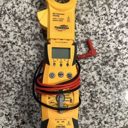 Fieldpiece multimeter with amp clamp
