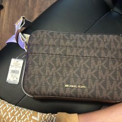 Michael Kors Crossover Bag