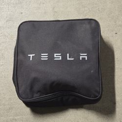 GENUINE Tesla Model S Y Charger Gen-2 Mobile Charging Cable 1101789-00-M