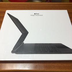 iPad Magic Keyboard  