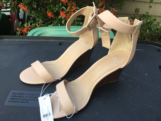 New New York and Company sandals size 10 $20