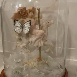 REAL BUTTERFLY and Sculpture With a Story