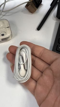 Apple Earphones Earbuds 3.5mm