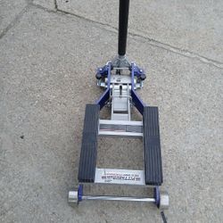 PITTSBURGH 1500 lb. Aluminum ATV/Motorcycle Lift