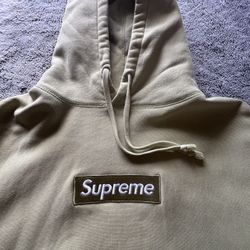 Supreme Hoodie