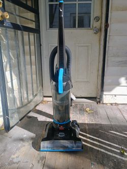 Bissell Powerforce Helix Bagless Upright Vacuum