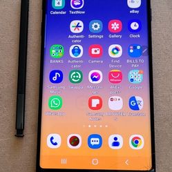 20) GALAXY NOTE 9. BLUE. 128GB HARD DRIVE AND 6GB RAM. HAS small CRACK ON BOTTOM RT CORNER OF SCREEN BUT EVERYTHING WORKS 100%. IVE BEEN USING THIS PH