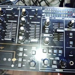 Denon Dj Mixer  DN  X800