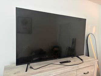 Hisense Tv 55”