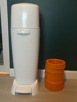 Diaper Genie w/ Bags