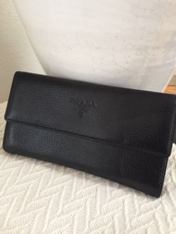 Prada leather wallet ( fake, knock off, not authentic) Issaquah