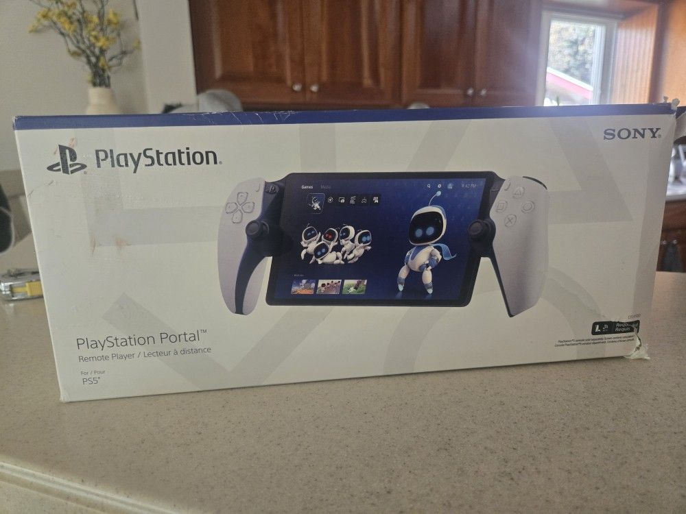 Playstation Portal with Box and Screen Protector