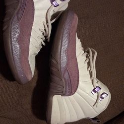 JORDANS sz 5y Like New