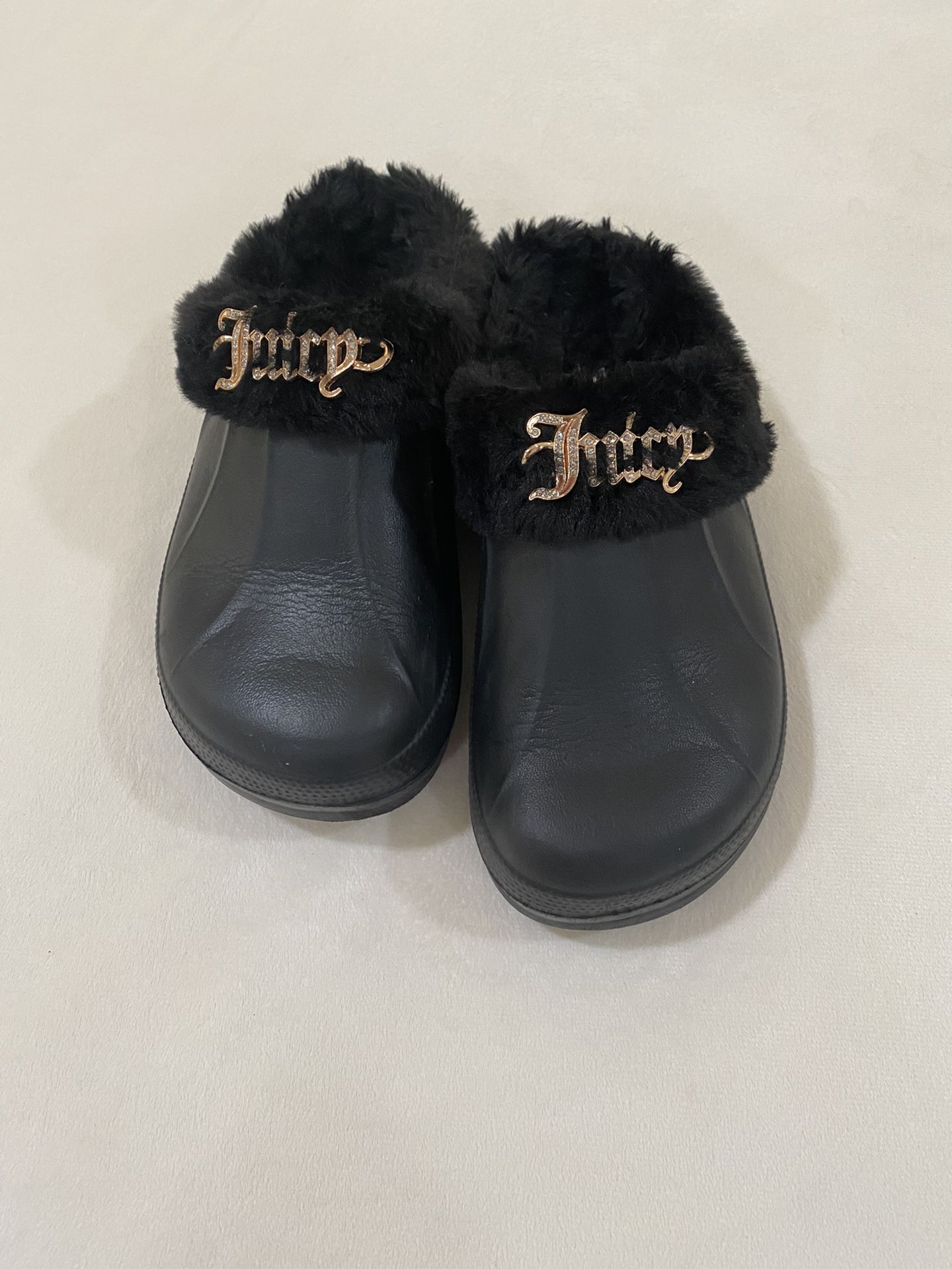 Juicy Couture Clogs