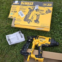 Dewalt 20V MAX 9-Gauge Cordless Fencing Staple Nailer (Tool Only)