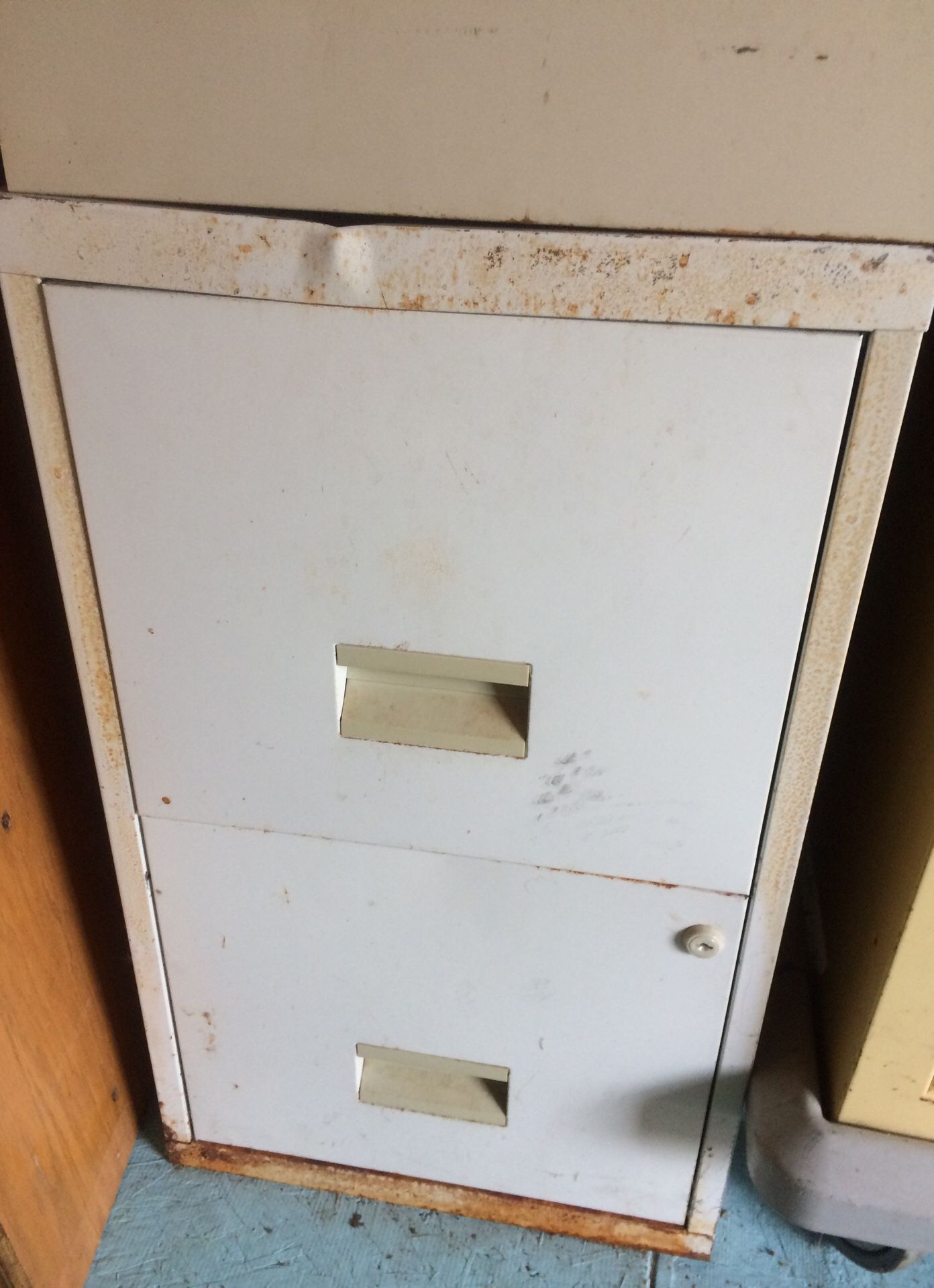 File cabinet