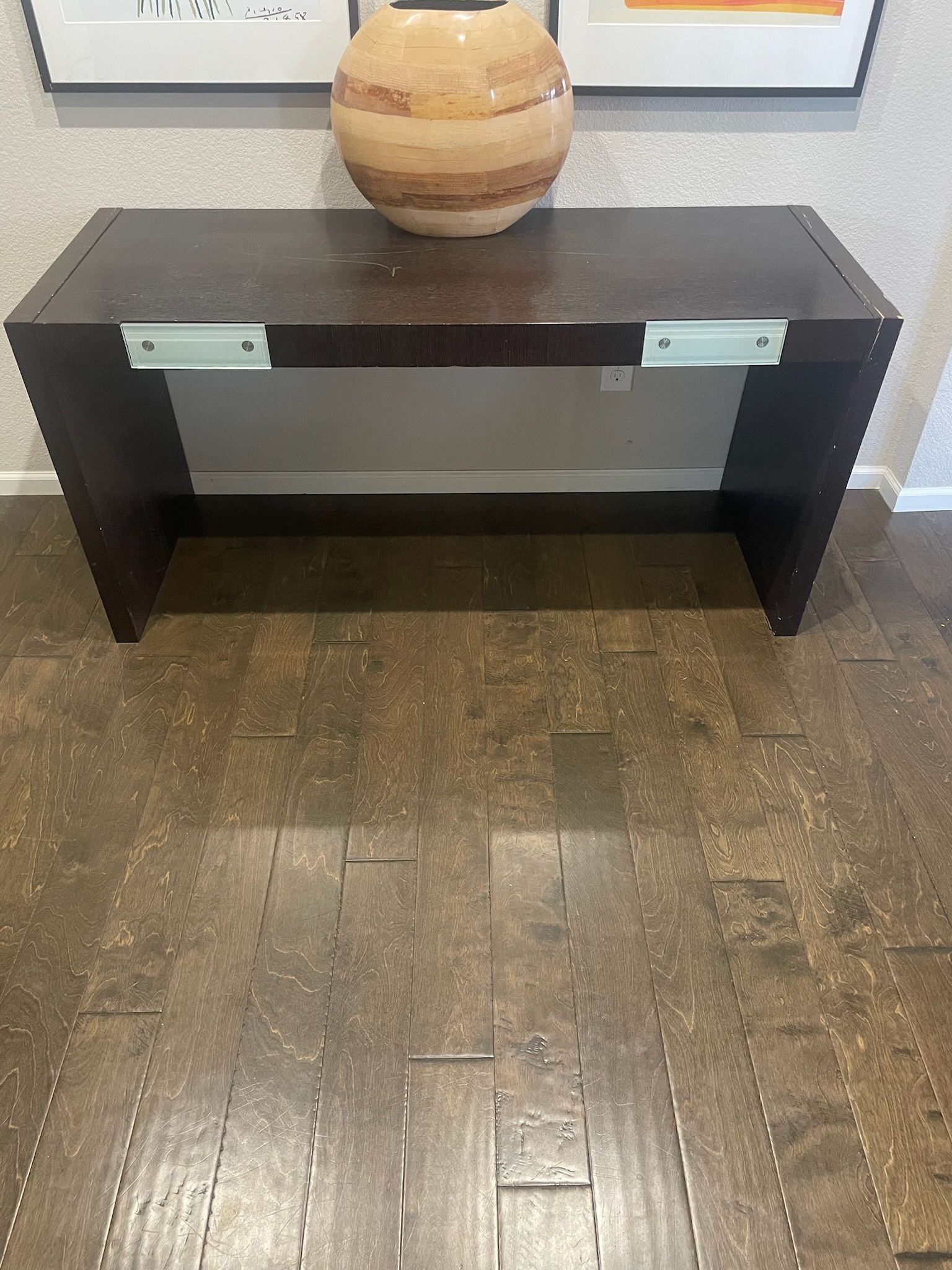 Modern Display Table