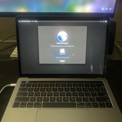 2018 MacBook Pro 13" with Touch Bar and Touch ID