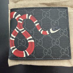 100% Authentic Gucci kingsnake wallet