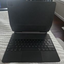 Apple tablet magic keyboard