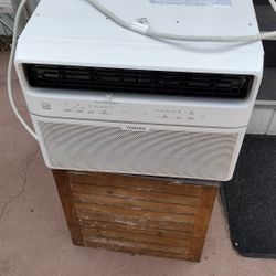 Window Type Air Conditioner Without Remote Control 