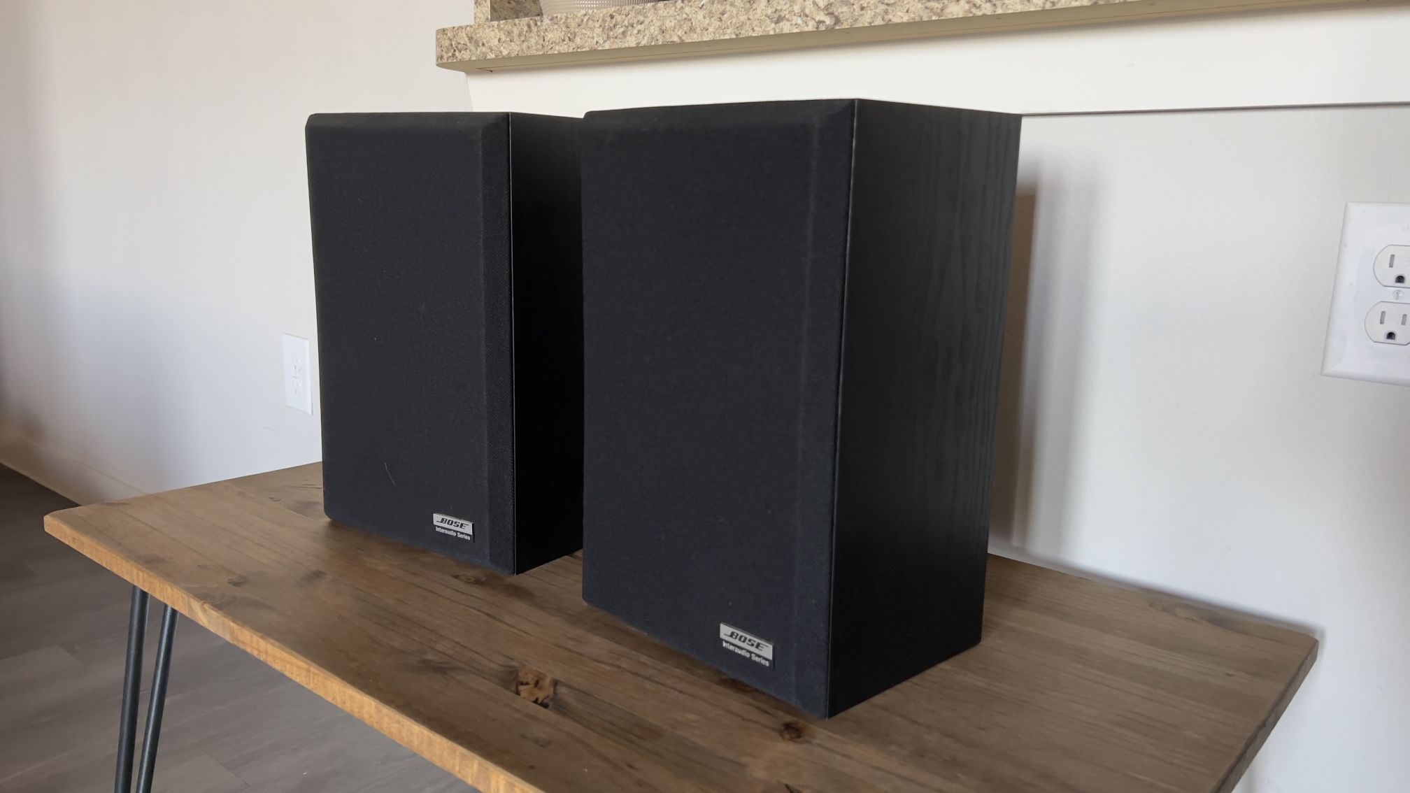 Vintage Bose Inter-Audio 2000 Bookshelf Speakers