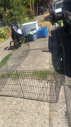 Pet kennel size 8ft L, 4ft w , h 2ft price 30$. Pick up.  E 72. and. Grand. View. Ave.  E.  Tacoma