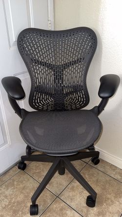 Herman Miller Mirra 2