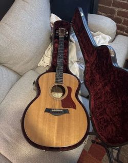 Taylor 214e DLX
