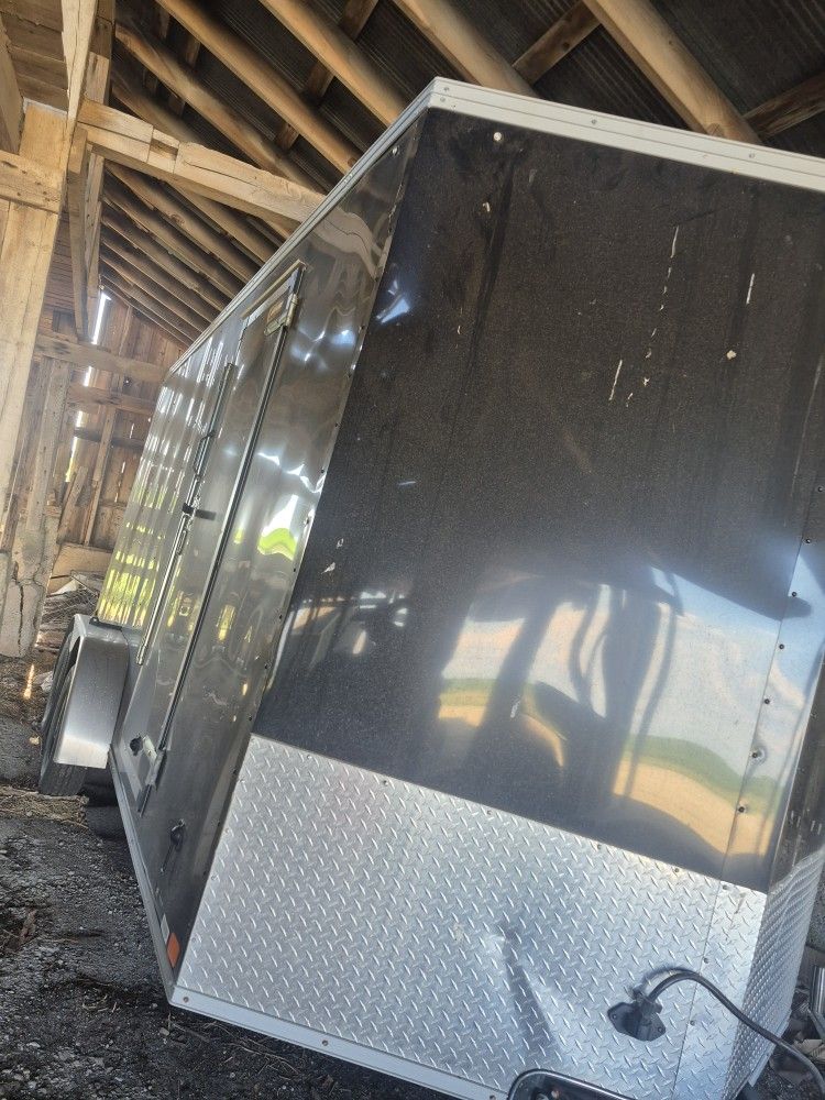 2020 Enclosed Trailer