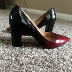 Size 8 Classy Red And Black Ombré Pumps - Like New