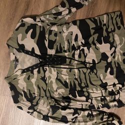 Rock And Republic Women’s Clothing Size Small Medium 