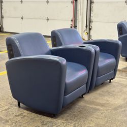 Power Lounge Chairs