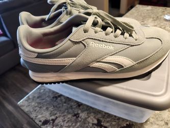 Ladies Reebok Gym shoes