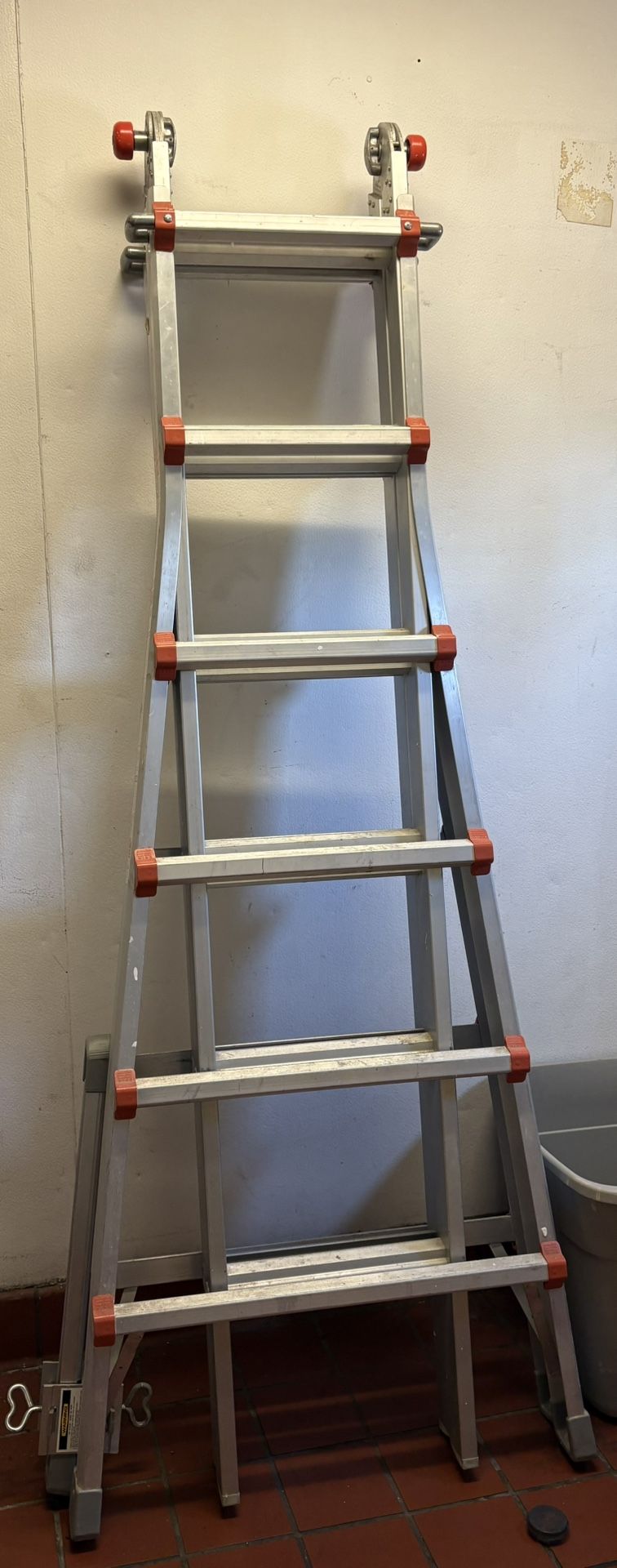 Ladder 6’ Heavy Duty