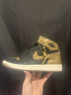 Jordan 1 Retro High OG ‘Black Metallic Gold’ Size 6.5M | 8W