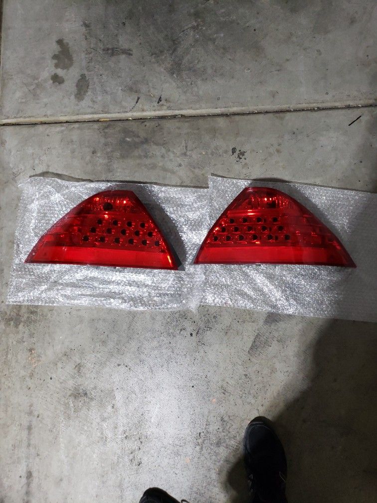 2006-2007 Honda Accord Sedan OEM Tail Lights