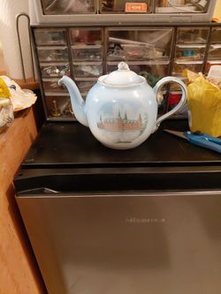 Grondahl Demark Tea Pot