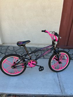 Mongoose Craze Girls BMX Bike
