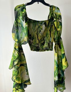Sexy green Top Medium Size