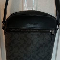 Alucin Mens Coach Houston Flight bag