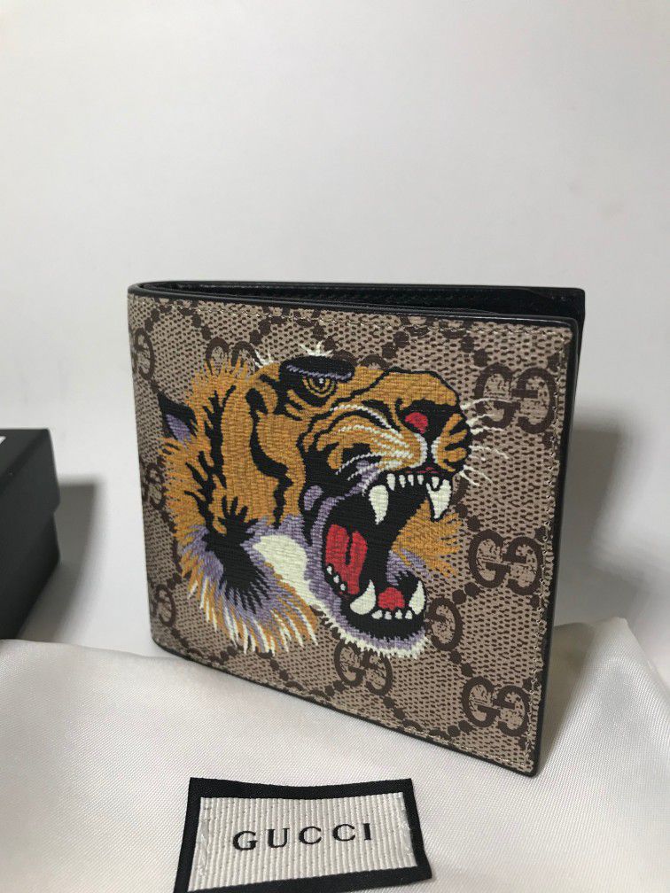 Frugal Canal gastar Gucci Tiger GG Wallet for Sale in Levittown, NY - OfferUp
