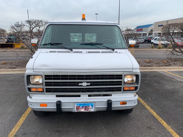 95 chevy g20 cargo van one owner for Sale in Niles, IL - OfferUp