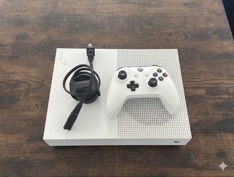 Xbox One S All Digital w/ controller