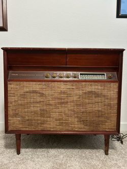 Vintage Silverstone stereophonic sound console