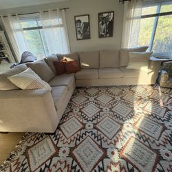 Sectional Couch 