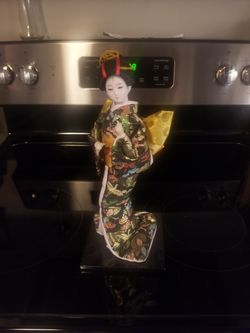 Geisha Doll