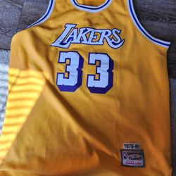 Vintage Lakers Jersey 