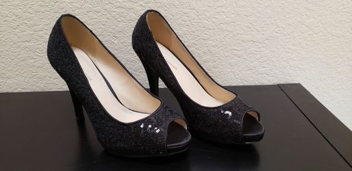 Black heels size 10